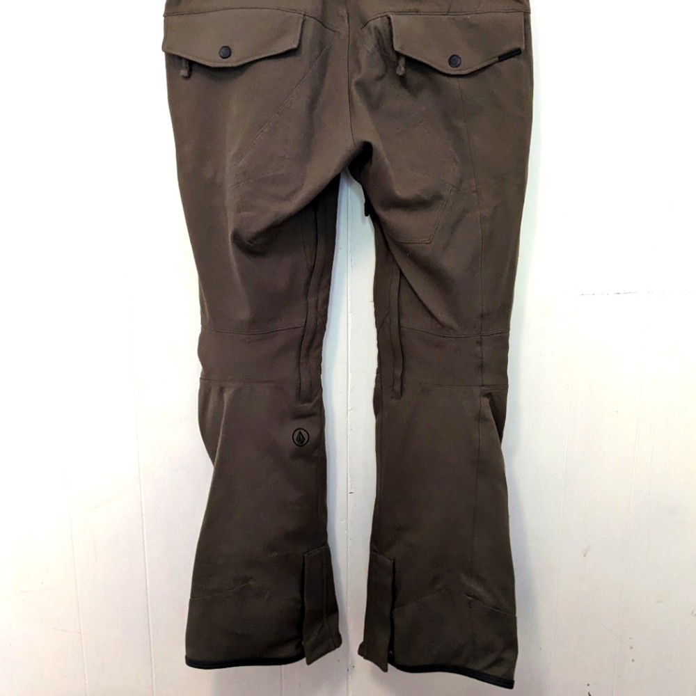 Volcom articulated snowboarding/ski pants